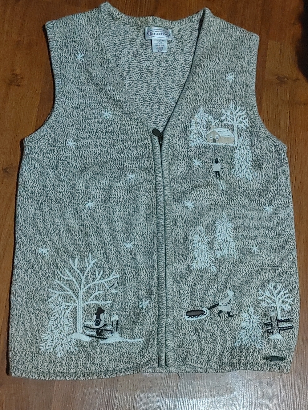 Northern Reflections Zippered Beige Knit Vest